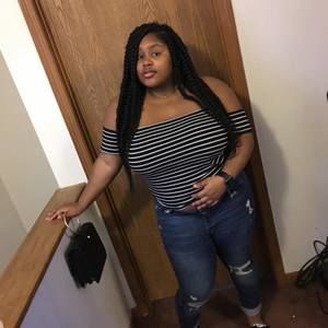 Meet your Posher, Latiara